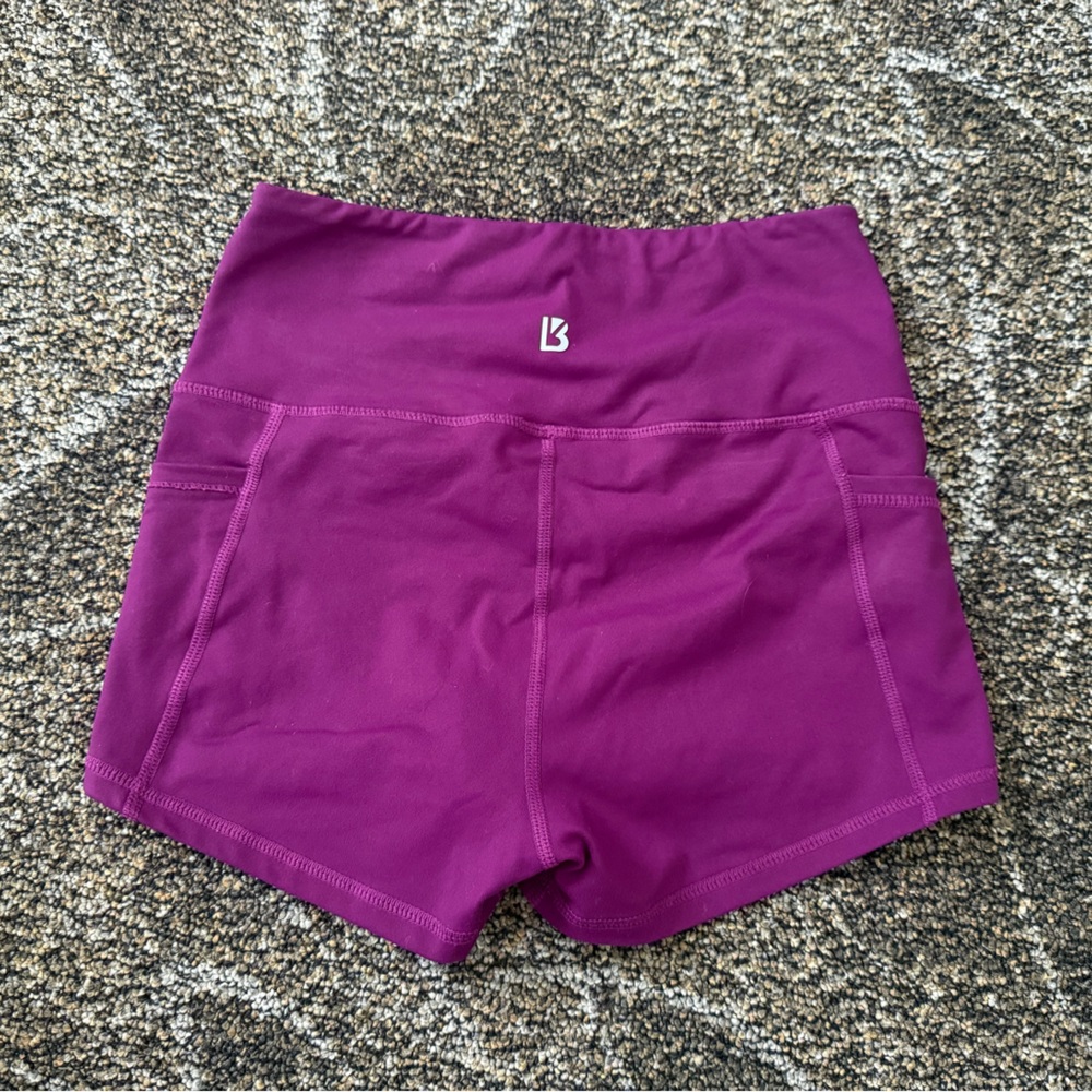 Buff Bunny Compression Shorts Women's Size S Purple Pull On Pockets Gym Logo
